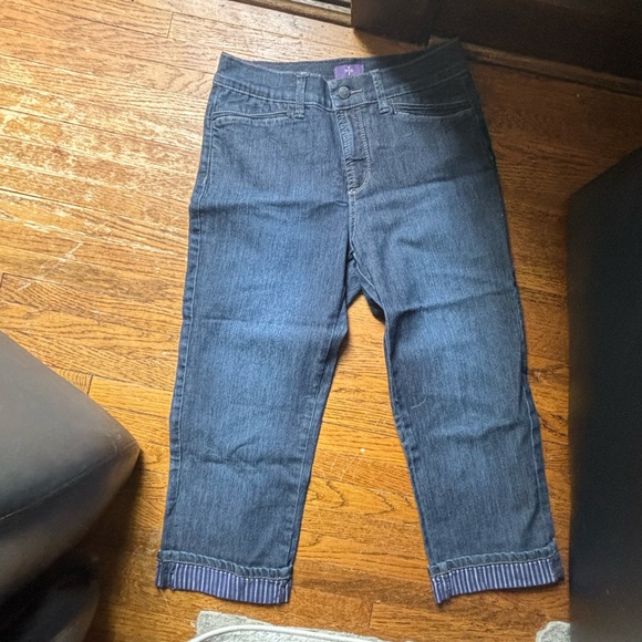 NYDJ CROPPED SIZE 4 DARK WASH - Picture 1 of 8